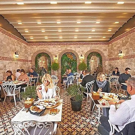 Saratoga Ξενοδοχείο 3*