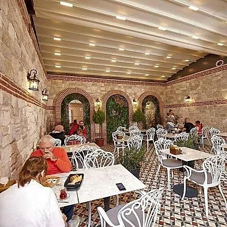 Saratoga Κωνσταντινούπολη
